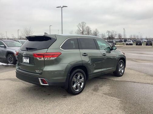 2019 Toyota Highlander 