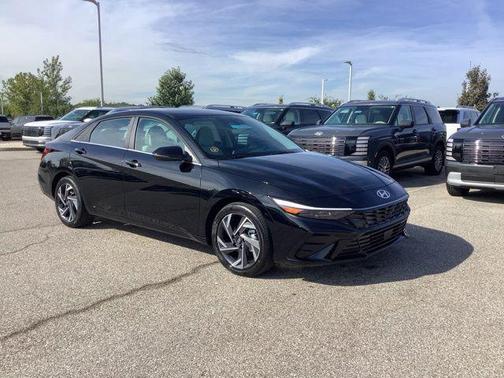 Abyss Black 2026 Hyundai ELANTRA Limited