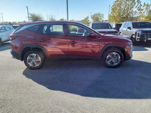 2026 Hyundai TUCSON Hybrid Blue SE