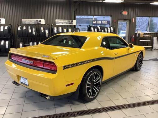 2012 Dodge Challenger SRT8 392