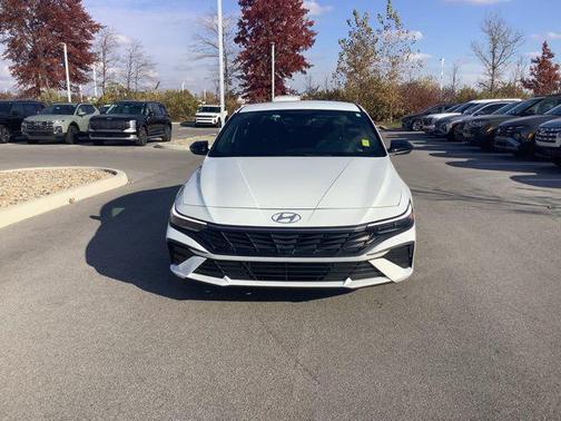 2025 Hyundai ELANTRA HEV SEL Sport