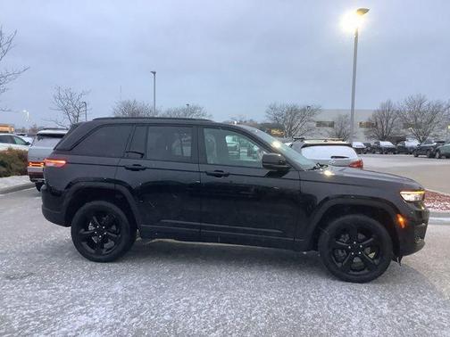 2023 Jeep Grand Cherokee Altitude