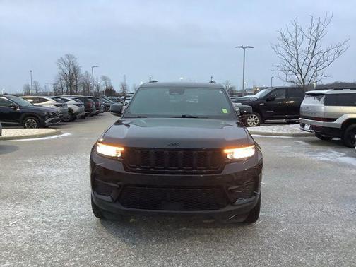 2023 Jeep Grand Cherokee Altitude