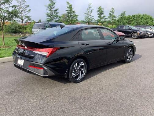 2025 Hyundai ELANTRA Sport