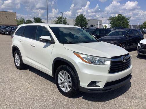 2014 Toyota Highlander LE