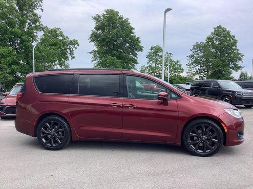2019 Chrysler Pacifica Limited
