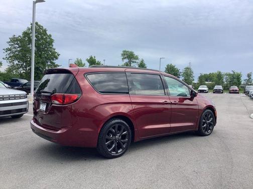 2019 Chrysler Pacifica Limited