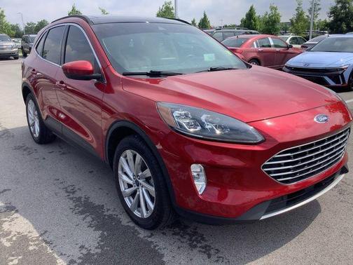 2022 Ford Escape Titanium