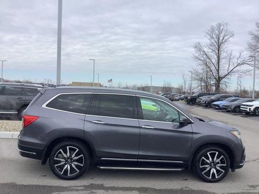 2020 Honda Pilot Touring 8-Passenger