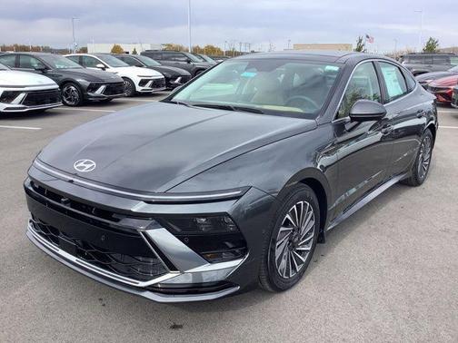 2025 Hyundai SONATA Hybrid Limited