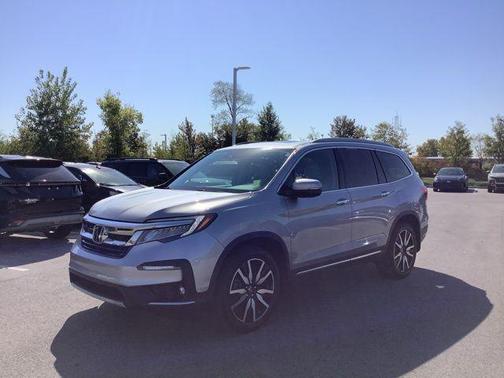 2021 Honda Pilot Touring 8-Passenger