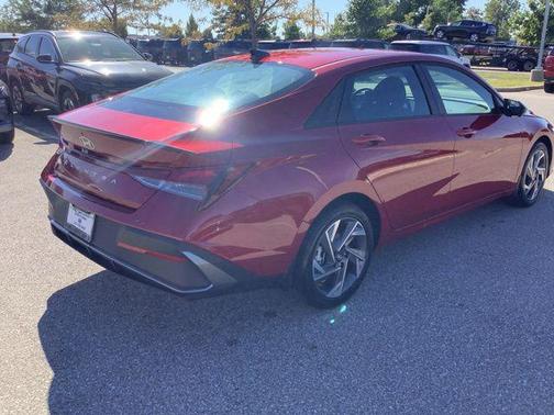 2025 Hyundai ELANTRA Sport