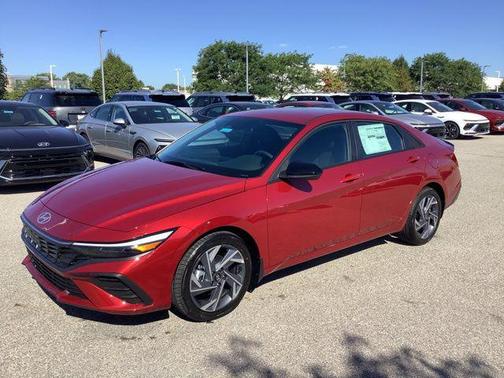 2025 Hyundai ELANTRA Sport