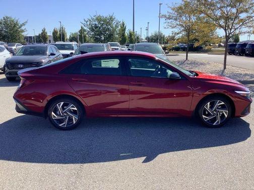 2025 Hyundai ELANTRA Sport