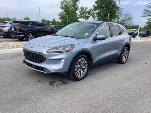 2022 Ford Escape Titanium