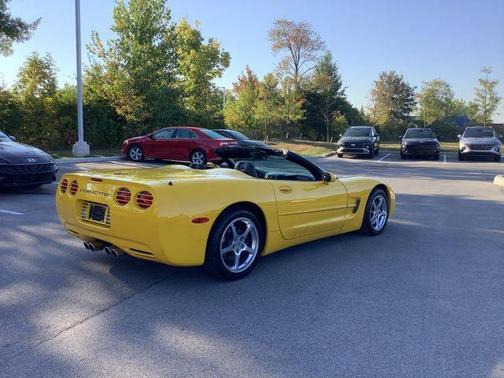 2000 Chevrolet Corvette Base