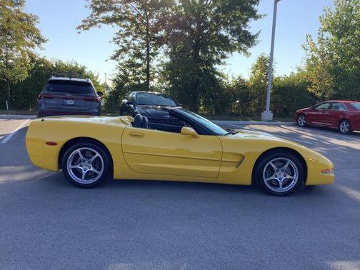 2000 Chevrolet Corvette Base