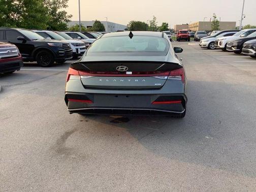 2025 Hyundai ELANTRA Sport