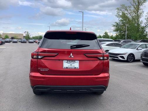 2024 Mitsubishi Outlander ES 2.5 S-AWC