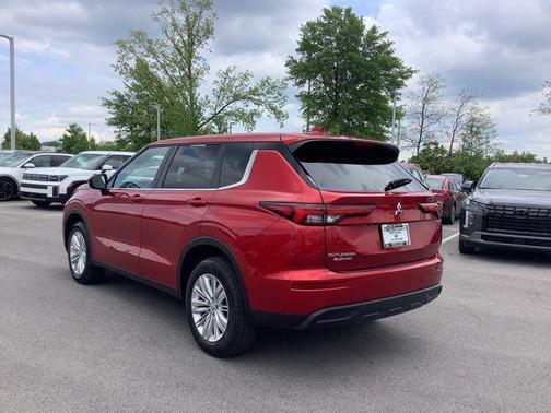 2024 Mitsubishi Outlander ES 2.5 S-AWC