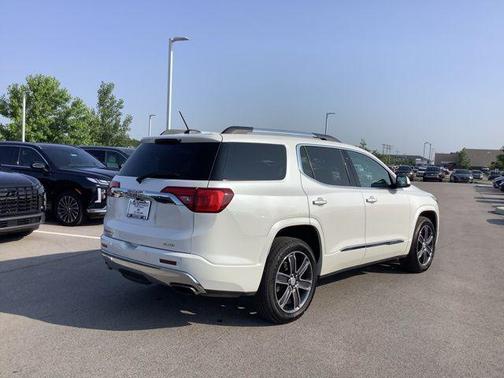 2019 GMC Acadia Denali