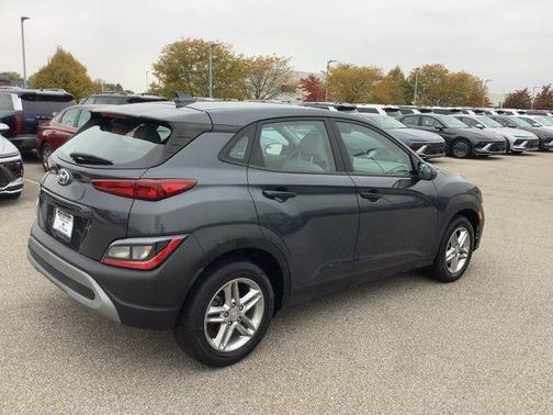 2022 Hyundai KONA SE