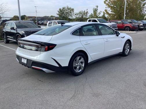2026 Hyundai SONATA SE