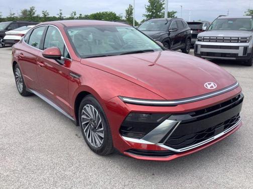 Ultimate red 2025 Hyundai SONATA Hybrid SE