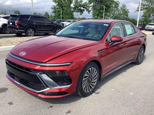 Ultimate red 2025 Hyundai SONATA Hybrid SE