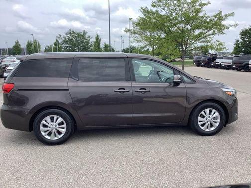 2018 Kia Sedona LX