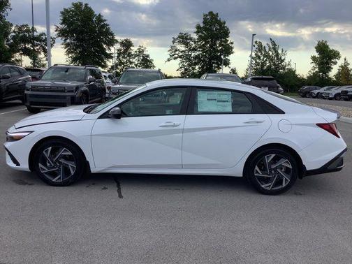 2025 Hyundai ELANTRA Sport