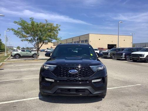 2022 Ford Explorer ST-Line