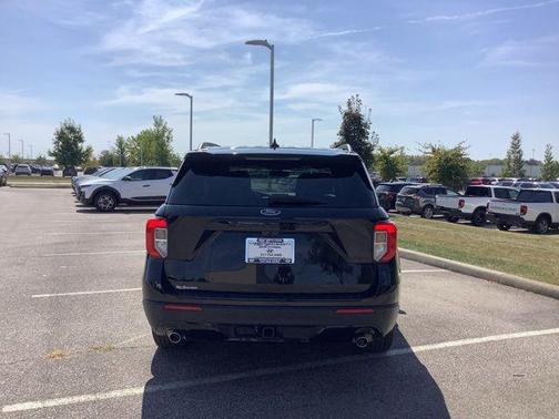 2022 Ford Explorer ST-Line