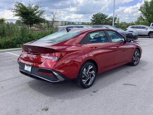 2025 Hyundai ELANTRA Sport