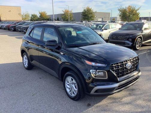 2026 Hyundai VENUE SE