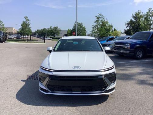 2025 Hyundai SONATA Hybrid SE