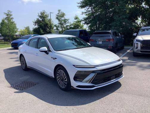 2025 Hyundai SONATA Hybrid SE