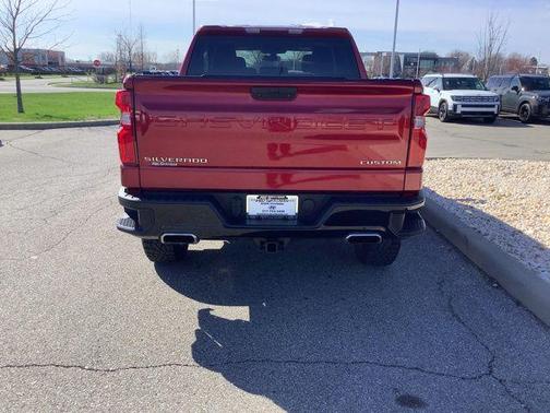 2021 Chevrolet Silverado 1500 Custom Trail Boss