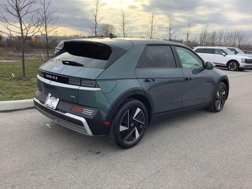 2026 Hyundai IONIQ 5 SE