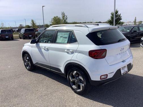 Lunar White 2026 Hyundai VENUE SEL