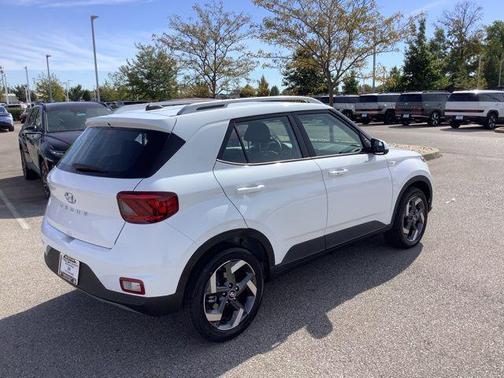 Lunar White 2026 Hyundai VENUE SEL