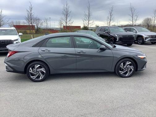2025 Hyundai ELANTRA Sport