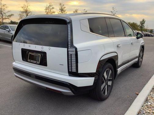 Snow White Pearl 2026 Hyundai IONIQ 9 SEL