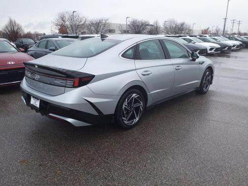 2026 Hyundai SONATA SEL