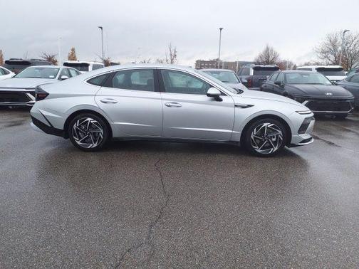 2026 Hyundai SONATA SEL