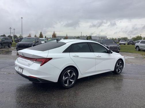2023 Hyundai ELANTRA HEV Limited