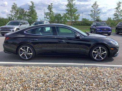 2023 Hyundai SONATA SEL Plus