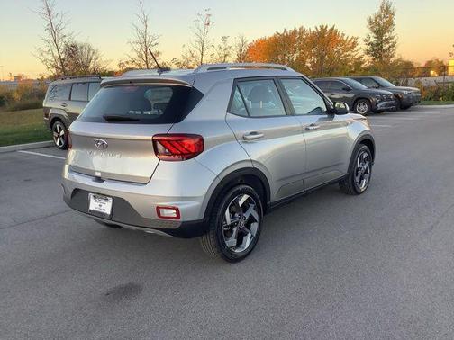 2026 Hyundai VENUE SEL