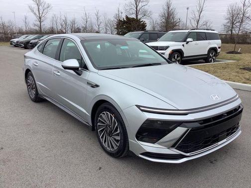 2025 Hyundai SONATA Hybrid Limited