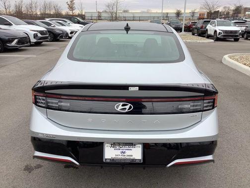 2025 Hyundai SONATA Hybrid Limited